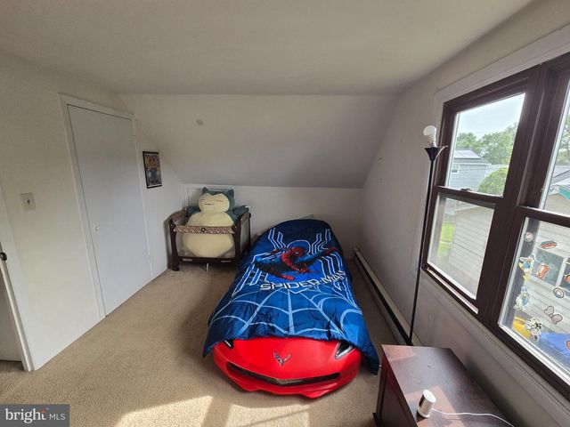 33 MIDDLEBURY LN, Willingboro, NJ 08046