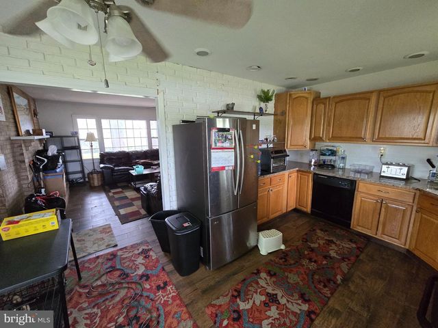 33 MIDDLEBURY LN, Willingboro, NJ 08046