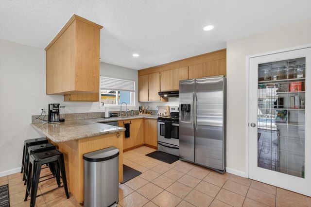 4575 Beechnut Way, Sacramento, CA 95823