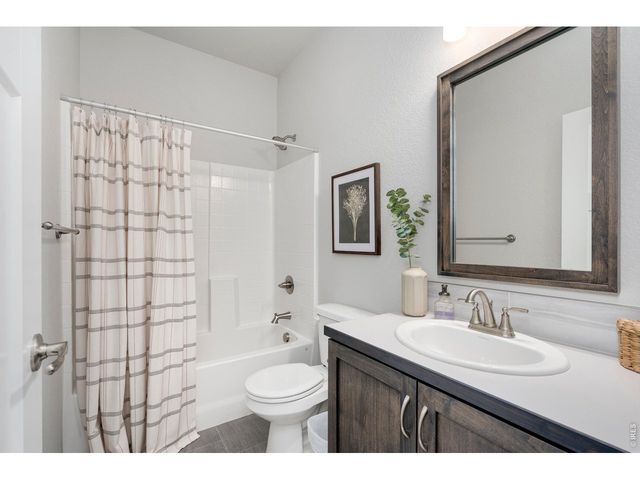 120 62nd Ave, Greeley, CO 80634