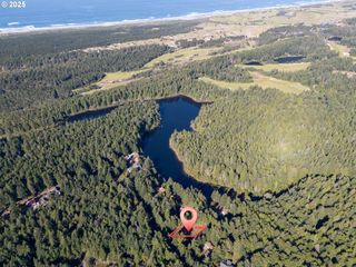 88629 WEISS ESTATES Ln, Bandon, OR 97411