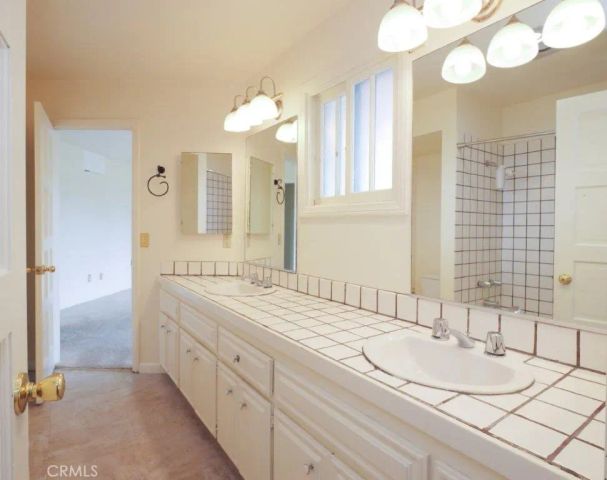 1 Yellow Brick Road, Rancho Palos Verdes, CA 90275