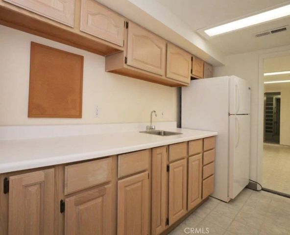 1 Yellow Brick Road, Rancho Palos Verdes, CA 90275