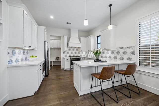 3504 Huntsford Drive, Houston, TX 77008