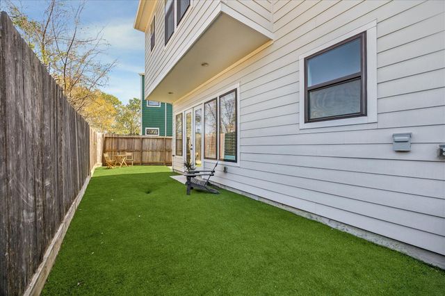 3504 Huntsford Drive, Houston, TX 77008