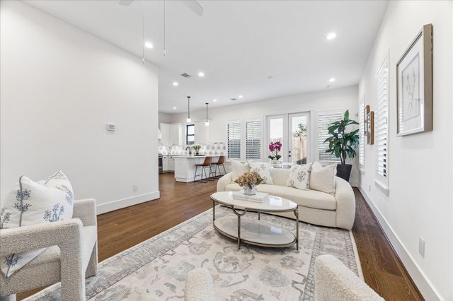 3504 Huntsford Drive, Houston, TX 77008