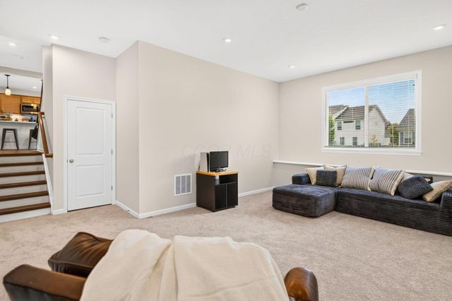 6099 Lavender, Grove City, OH 43123