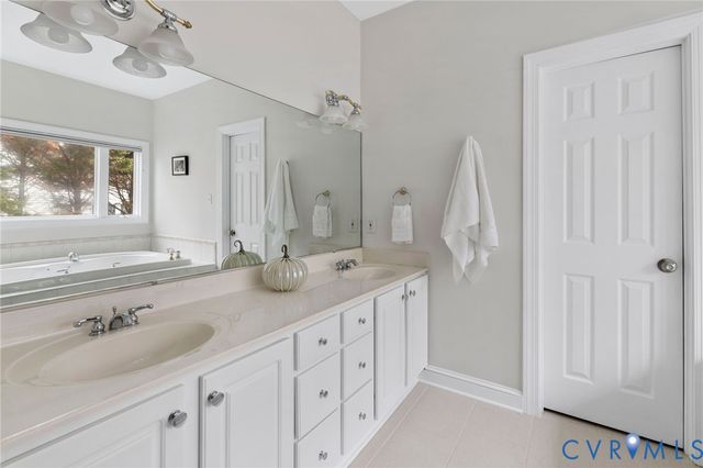 433 Elm Creek Dr, Manakin Sabot, VA 23103