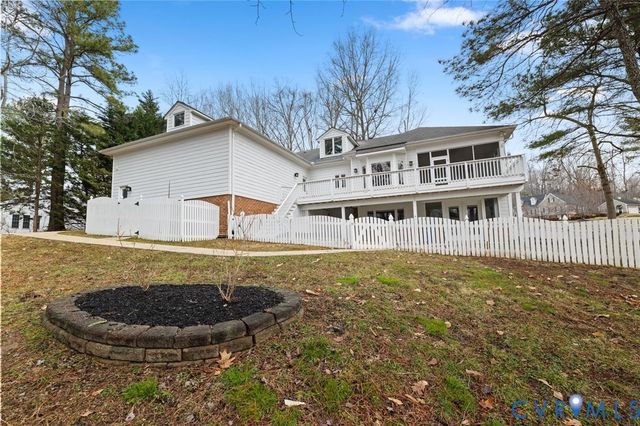 433 Elm Creek Dr, Manakin Sabot, VA 23103