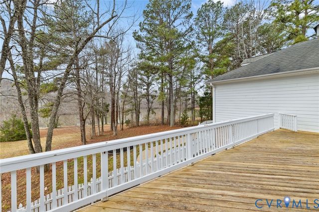 433 Elm Creek Dr, Manakin Sabot, VA 23103