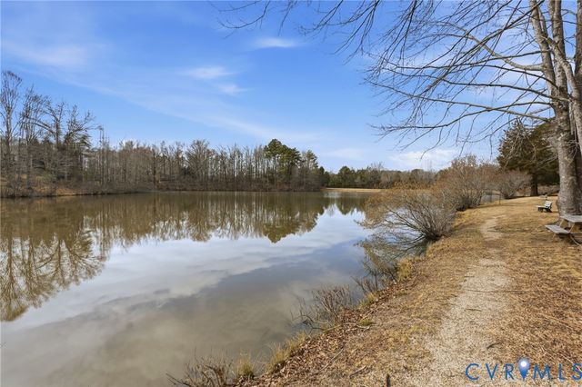 433 Elm Creek Dr, Manakin Sabot, VA 23103