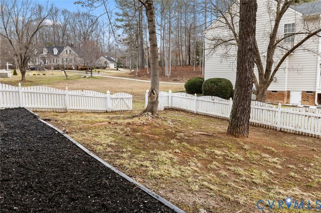 433 Elm Creek Dr, Manakin Sabot, VA 23103