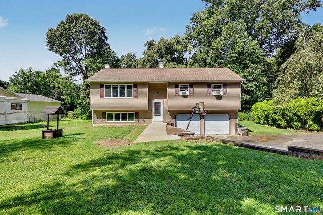 444 Candlewood Lake Road North, New Milford, CT 06776