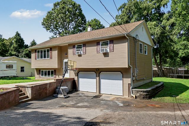444 Candlewood Lake Road North, New Milford, CT 06776