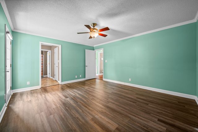 822 Creek Stone Dr, Clarksville, TN 37040