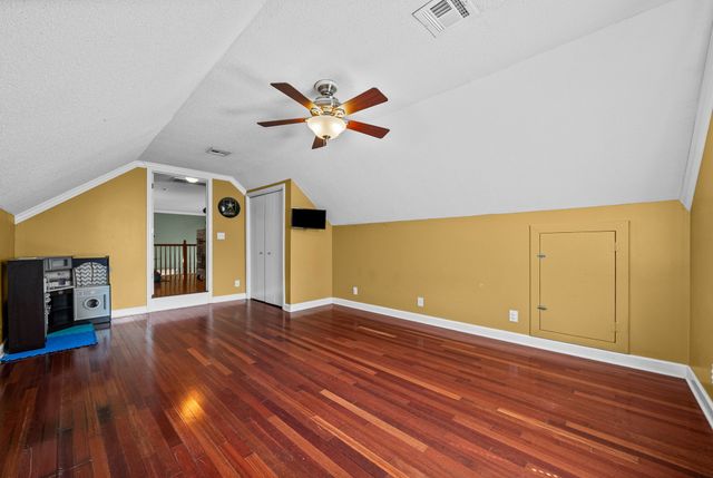 822 Creek Stone Dr, Clarksville, TN 37040