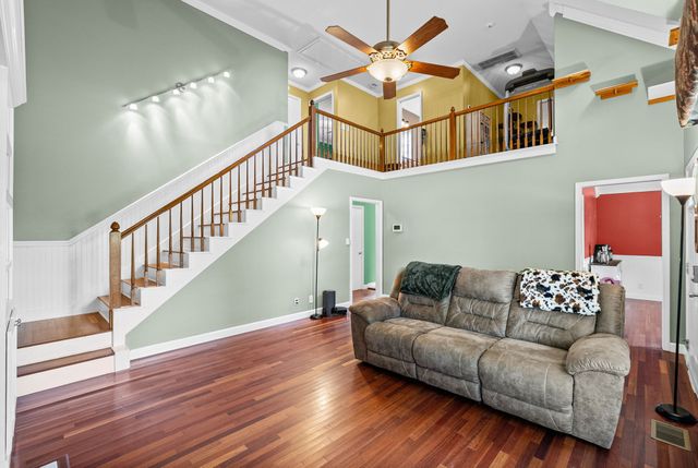822 Creek Stone Dr, Clarksville, TN 37040