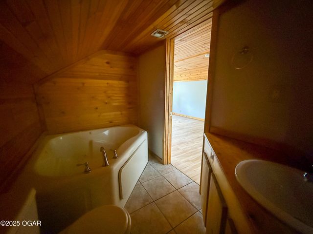 510 Miller Street, Carthage, MO 64836