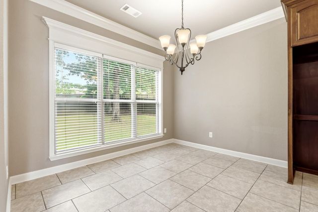 204 Forest Oak Drive, Jacksonville, AR 72076