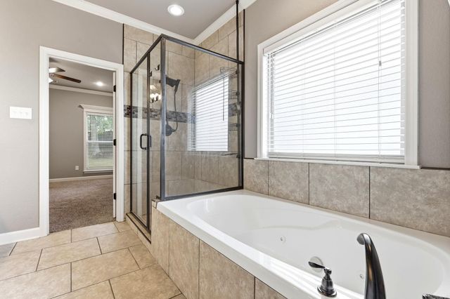 204 Forest Oak Drive, Jacksonville, AR 72076