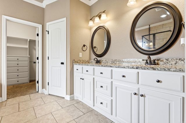 204 Forest Oak Drive, Jacksonville, AR 72076