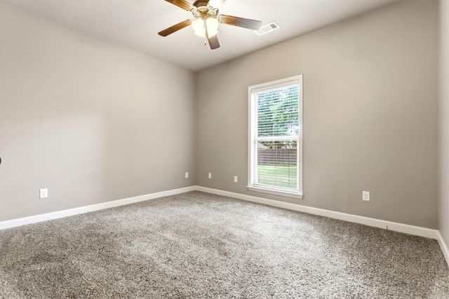 204 Forest Oak Drive, Jacksonville, AR 72076