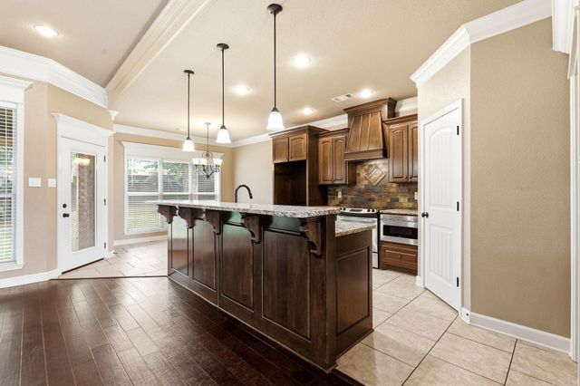 204 Forest Oak Drive, Jacksonville, AR 72076