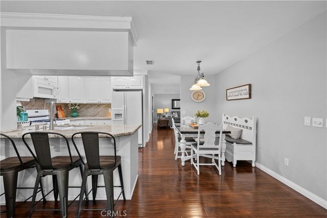 25065 Green Mill, Newhall, CA 91321