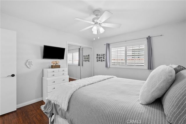 25065 Green Mill, Newhall, CA 91321