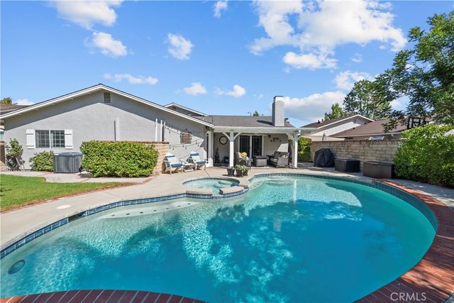 25065 Green Mill, Newhall, CA 91321