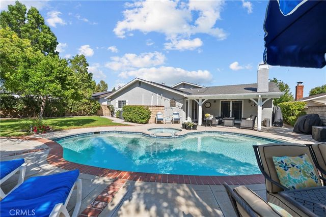 25065 Green Mill, Newhall, CA 91321