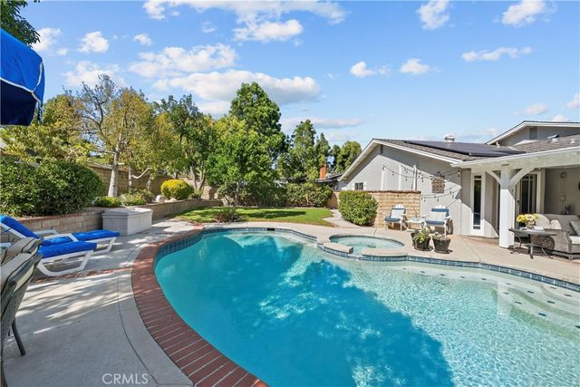 25065 Green Mill, Newhall, CA 91321