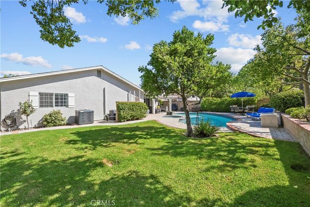 25065 Green Mill, Newhall, CA 91321