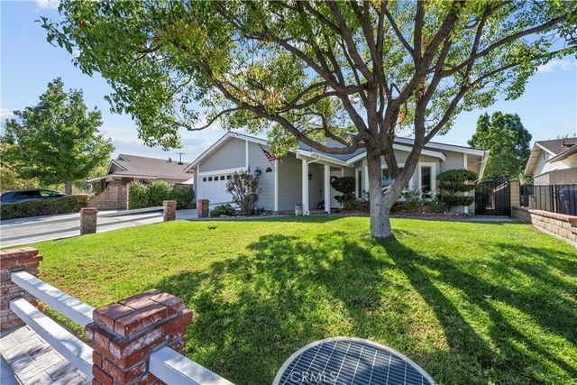 25065 Green Mill, Newhall, CA 91321