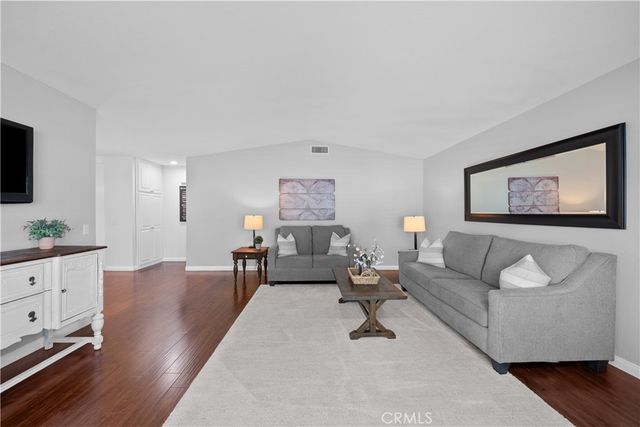 25065 Green Mill, Newhall, CA 91321