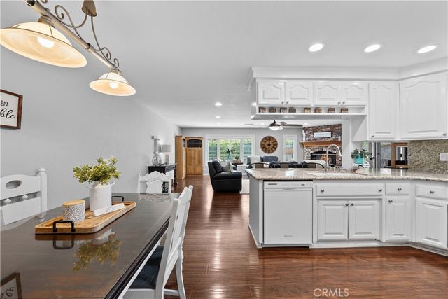 25065 Green Mill, Newhall, CA 91321
