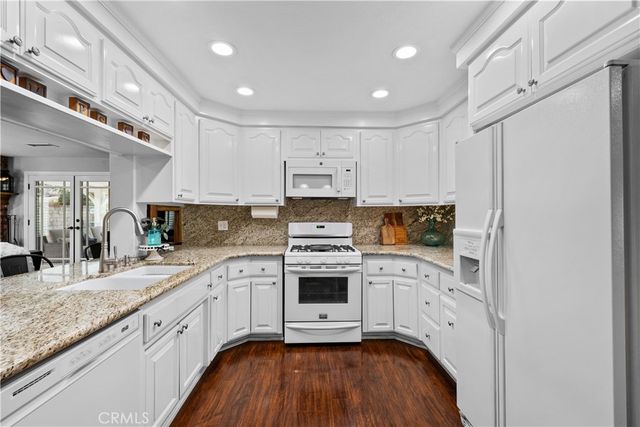 25065 Green Mill, Newhall, CA 91321
