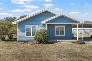 199 E Cougar Lane, China Spring, TX 76633