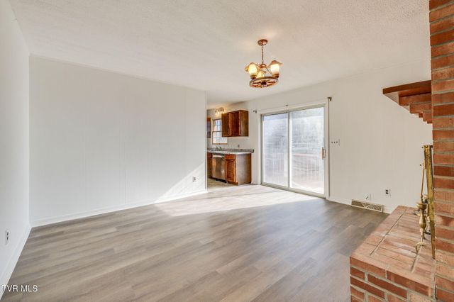 107 Mountain View Circle, Piney Flats, TN 37686