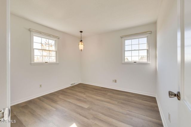 107 Mountain View Circle, Piney Flats, TN 37686