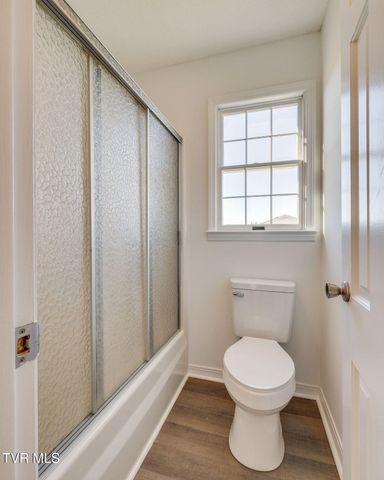 107 Mountain View Circle, Piney Flats, TN 37686