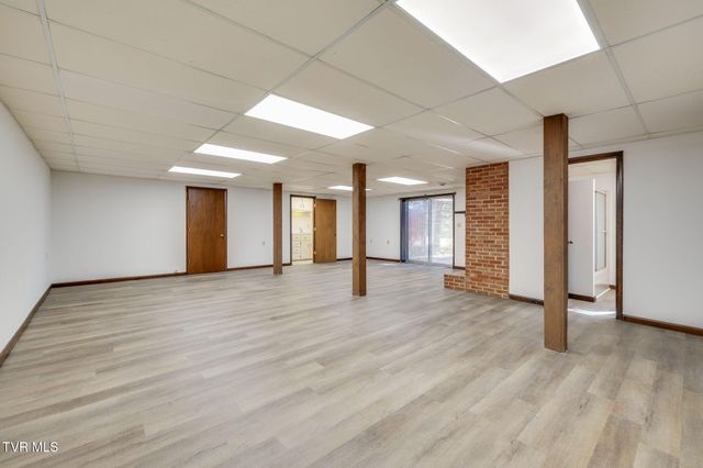 107 Mountain View Circle, Piney Flats, TN 37686