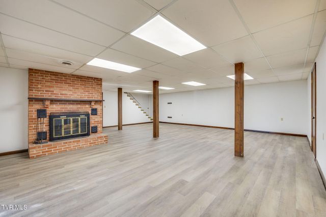 107 Mountain View Circle, Piney Flats, TN 37686