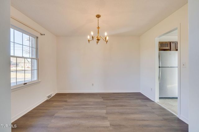 107 Mountain View Circle, Piney Flats, TN 37686