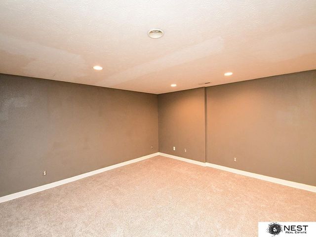 7615 Greycliff Drive, Lincoln, NE 68516