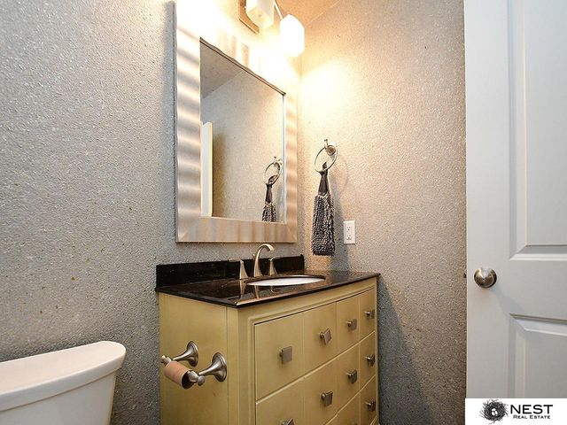 7615 Greycliff Drive, Lincoln, NE 68516