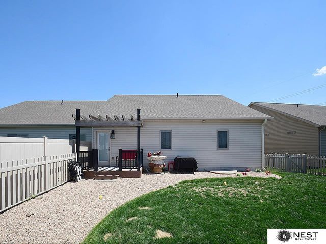 7615 Greycliff Drive, Lincoln, NE 68516