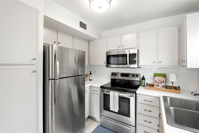 3231 Allen Parkway 2301, Houston, TX 77019