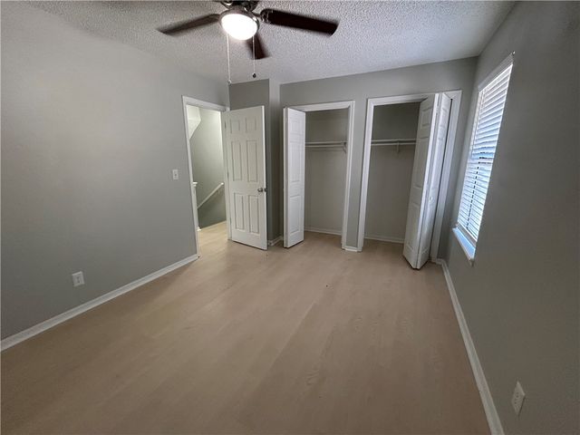 1379 E Sequoyah Court, Fayetteville, AR 72701