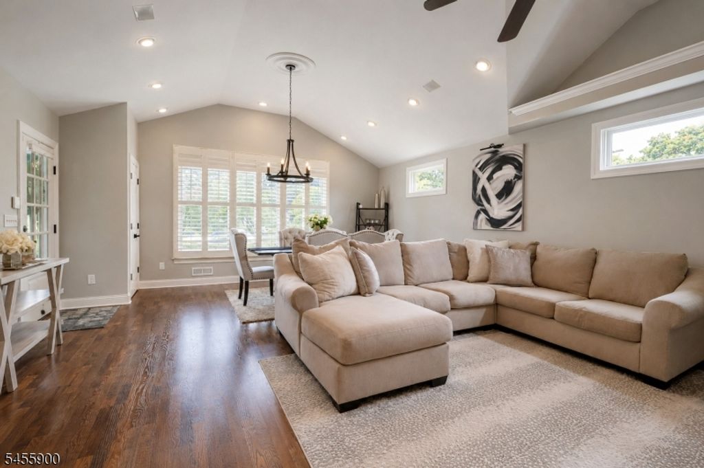 4 Raymond Ct, Lincoln Park Boro, NJ 07035 — photo 5